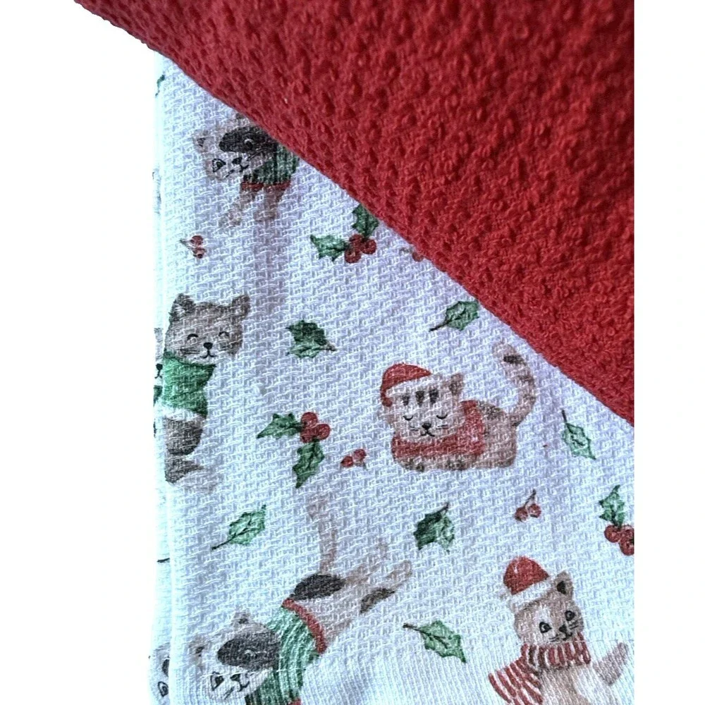 cupcakes and cashmere Christmas Cats Kittens Dish Kitchen Towels Set of 3
